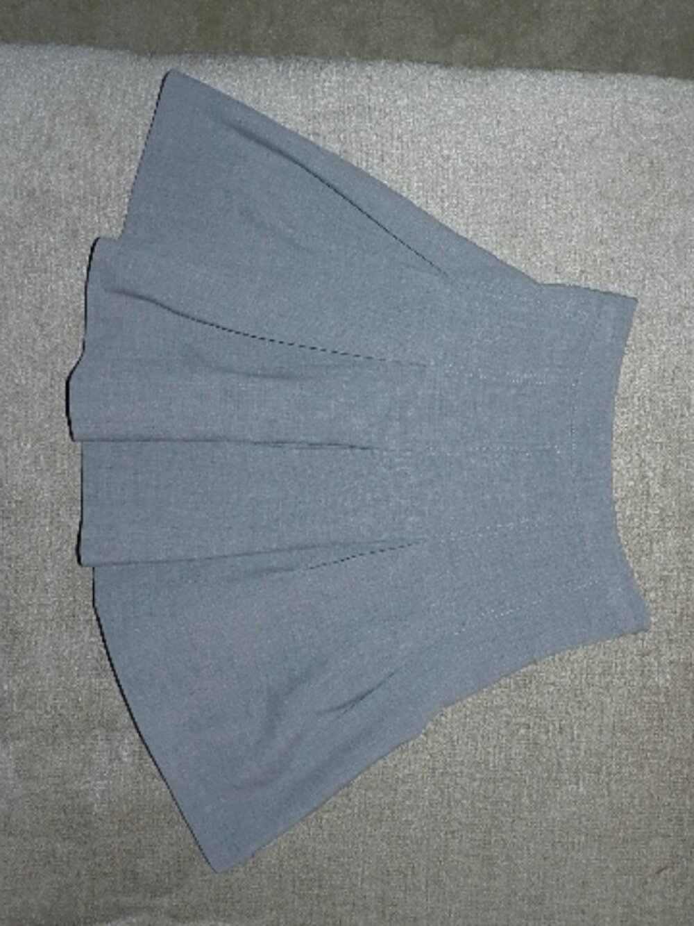Diane Von Furstenberg Gemma DVF Flirty Pleated Short Tennis Skirt Size 4 Gray